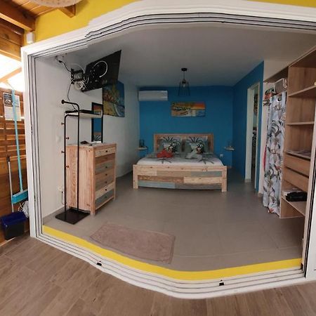 "Chez Claudia "Charmant Logement Avec Jacuzzi Privatif En Toute Intimite Sur Belle Terrasse Exterieure En Bois Et Piscine Courcelles ภายนอก รูปภาพ