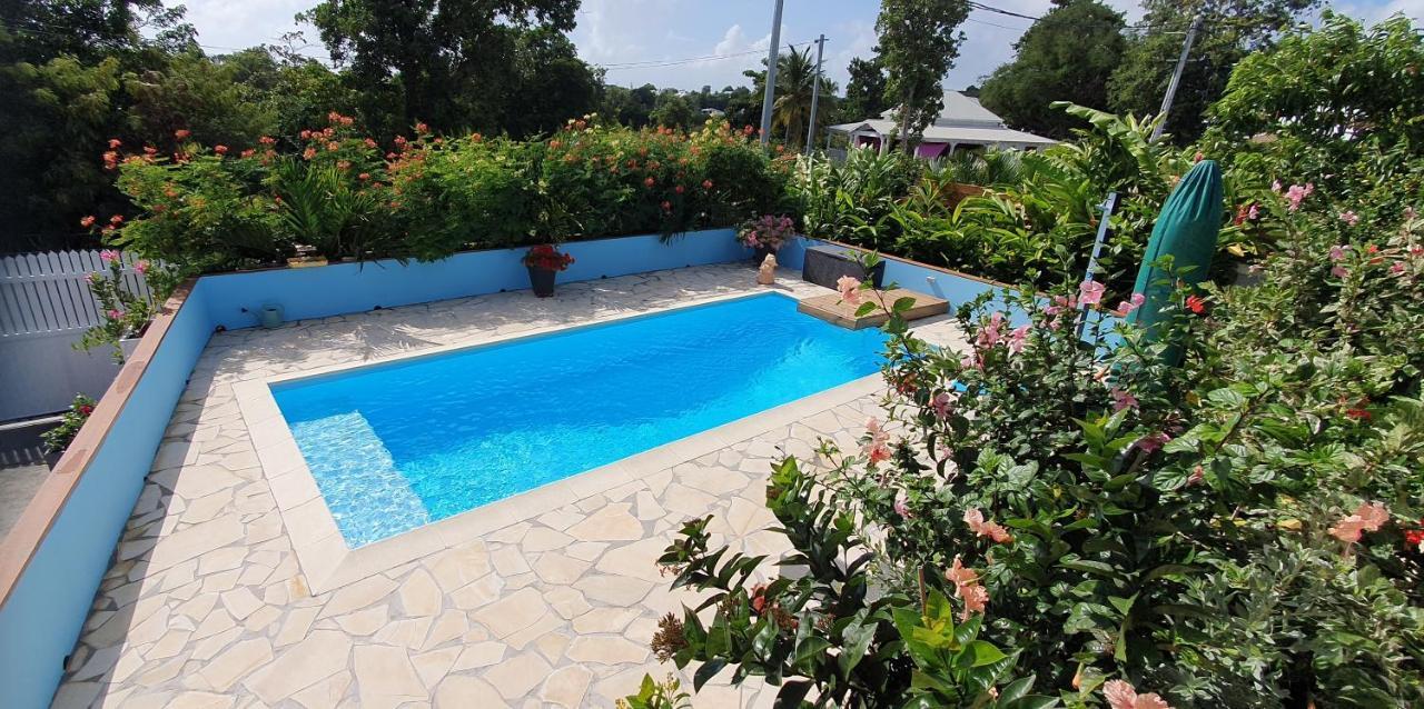 "Chez Claudia "Charmant Logement Avec Jacuzzi Privatif En Toute Intimite Sur Belle Terrasse Exterieure En Bois Et Piscine Courcelles ภายนอก รูปภาพ