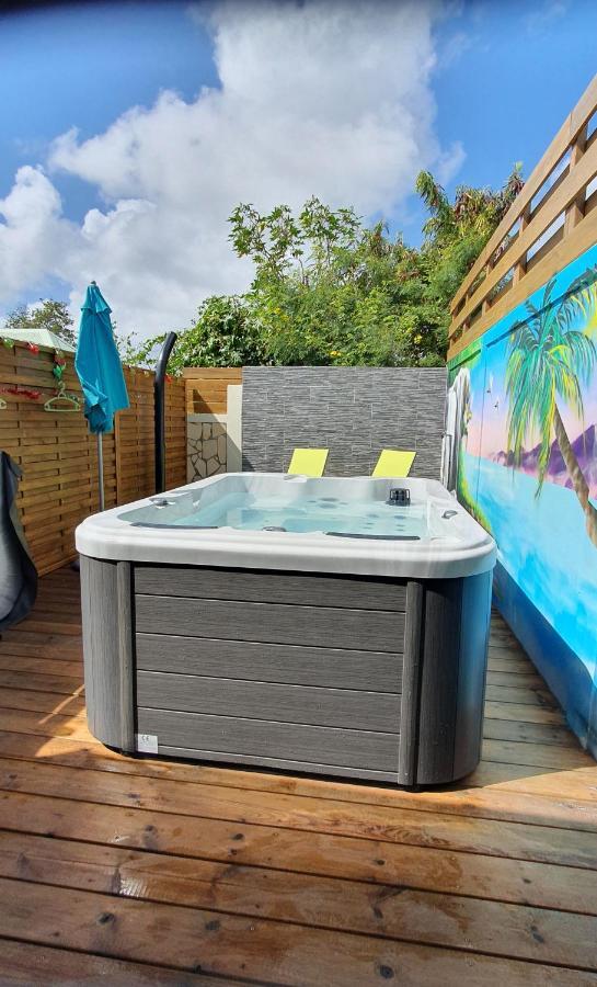 "Chez Claudia "Charmant Logement Avec Jacuzzi Privatif En Toute Intimite Sur Belle Terrasse Exterieure En Bois Et Piscine Courcelles ภายนอก รูปภาพ