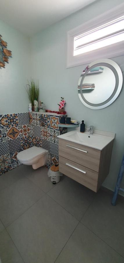 "Chez Claudia "Charmant Logement Avec Jacuzzi Privatif En Toute Intimite Sur Belle Terrasse Exterieure En Bois Et Piscine Courcelles ภายนอก รูปภาพ