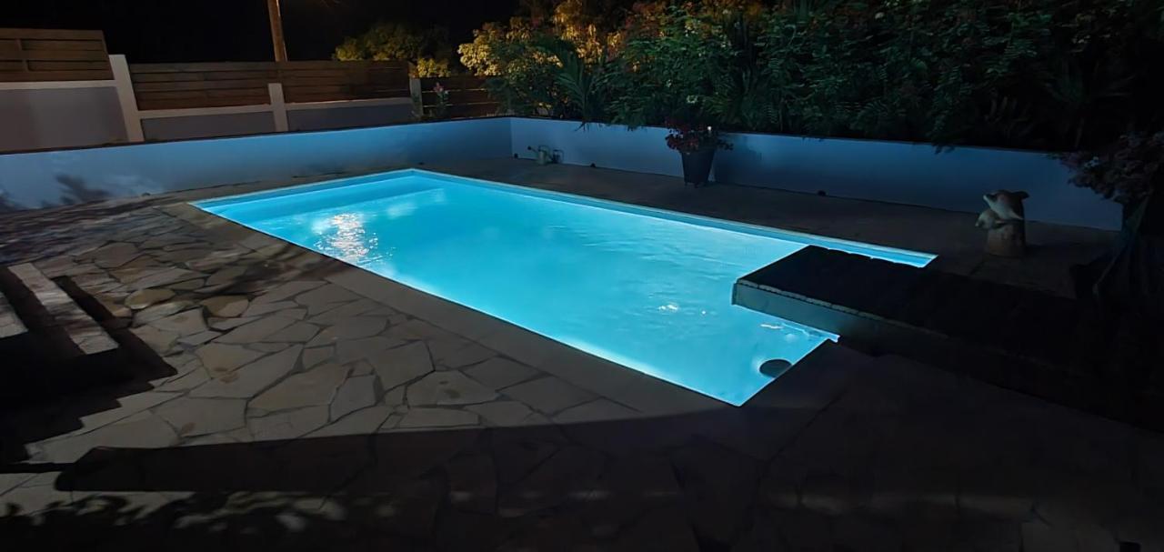 "Chez Claudia "Charmant Logement Avec Jacuzzi Privatif En Toute Intimite Sur Belle Terrasse Exterieure En Bois Et Piscine Courcelles ภายนอก รูปภาพ