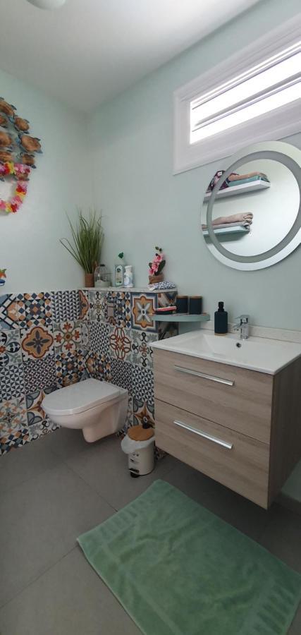 "Chez Claudia "Charmant Logement Avec Jacuzzi Privatif En Toute Intimite Sur Belle Terrasse Exterieure En Bois Et Piscine Courcelles ภายนอก รูปภาพ