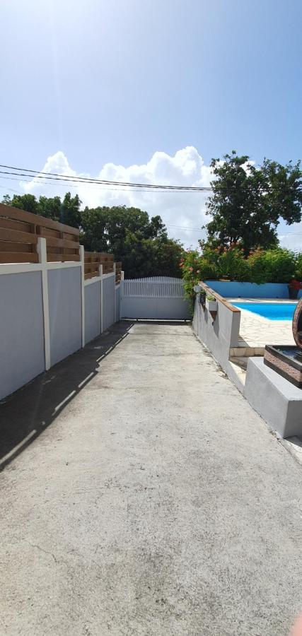 "Chez Claudia "Charmant Logement Avec Jacuzzi Privatif En Toute Intimite Sur Belle Terrasse Exterieure En Bois Et Piscine Courcelles ภายนอก รูปภาพ